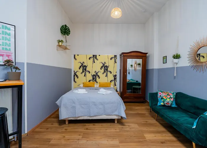 Central, Calm - High-Speed Wifi - Close To Park