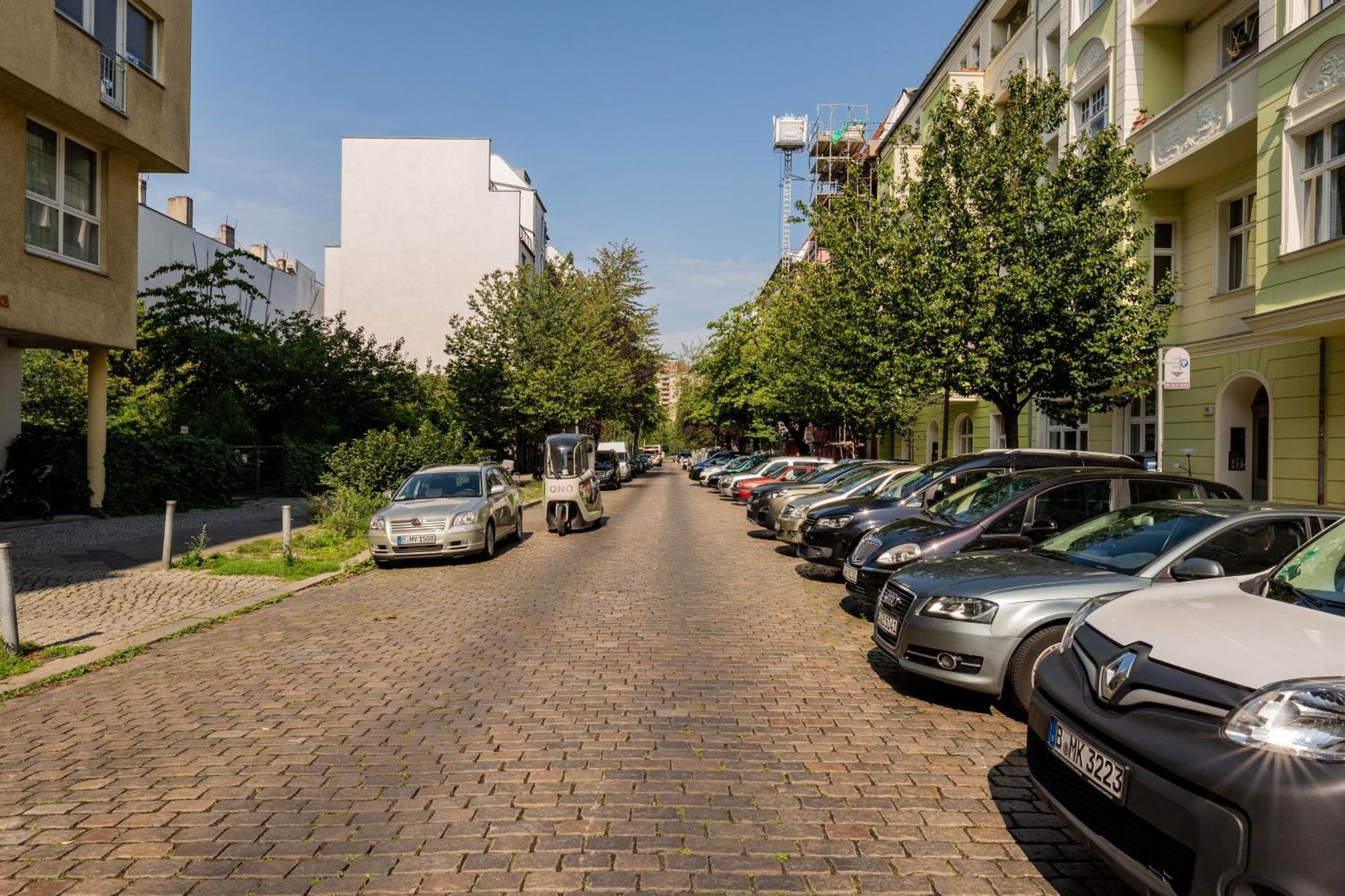 Central, Calm - High-speed Wifi - Close To Park Apartment