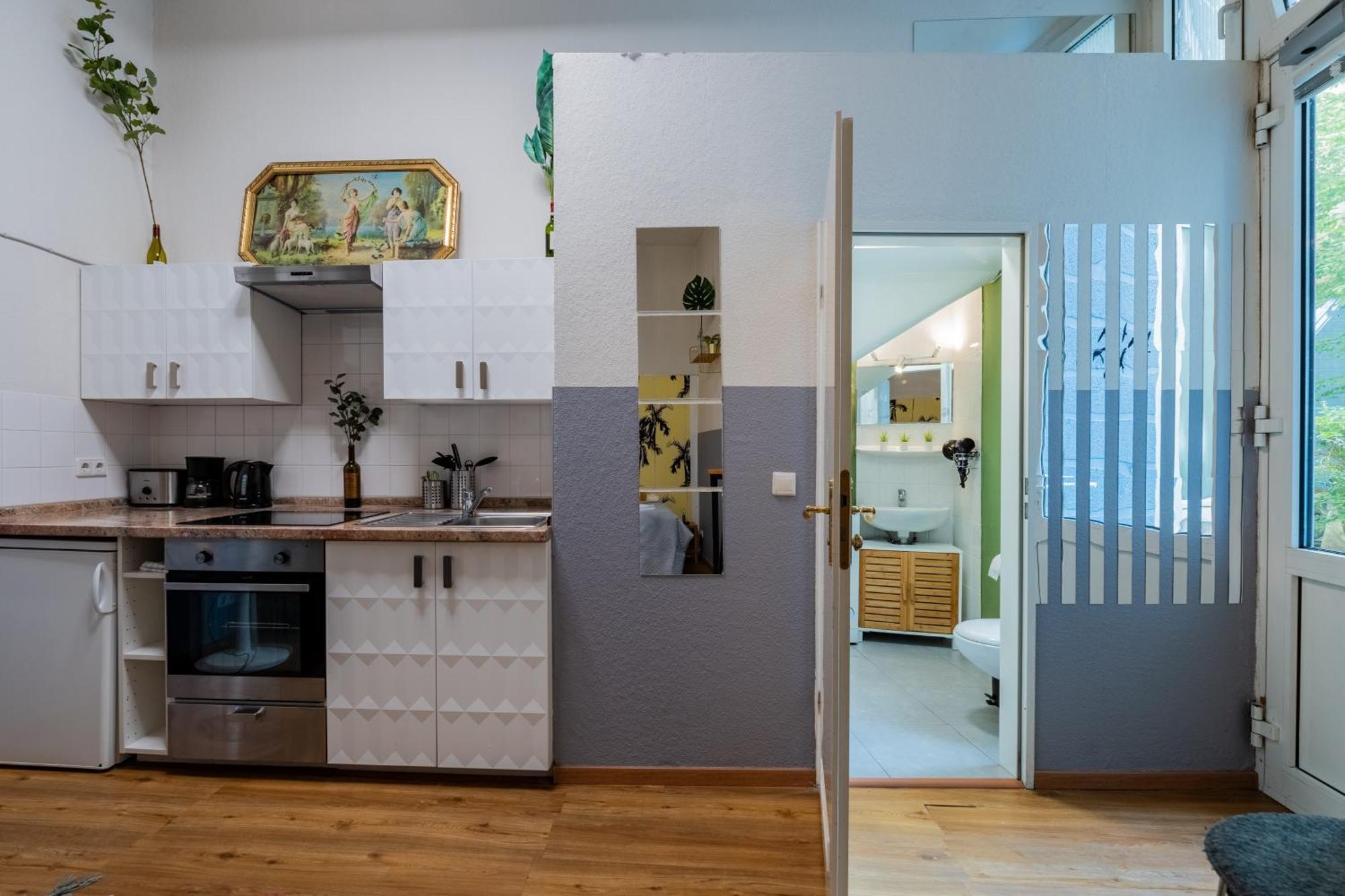 Central, Calm - High-speed Wifi - Close To Park
